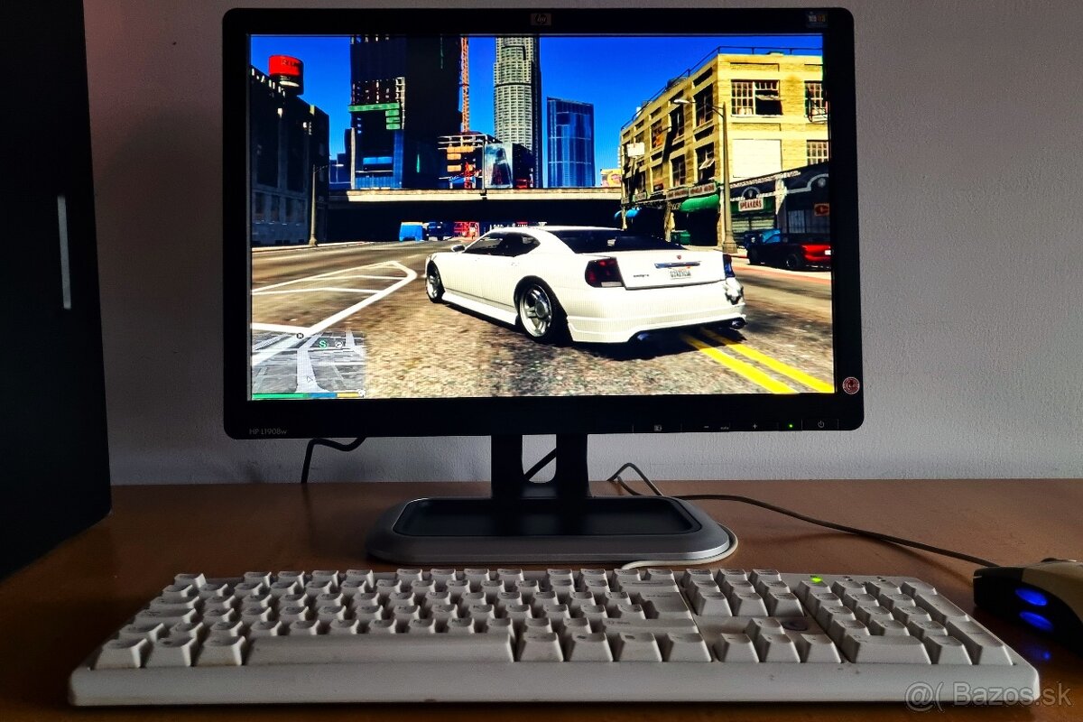 Stolný - Herný PC - 4