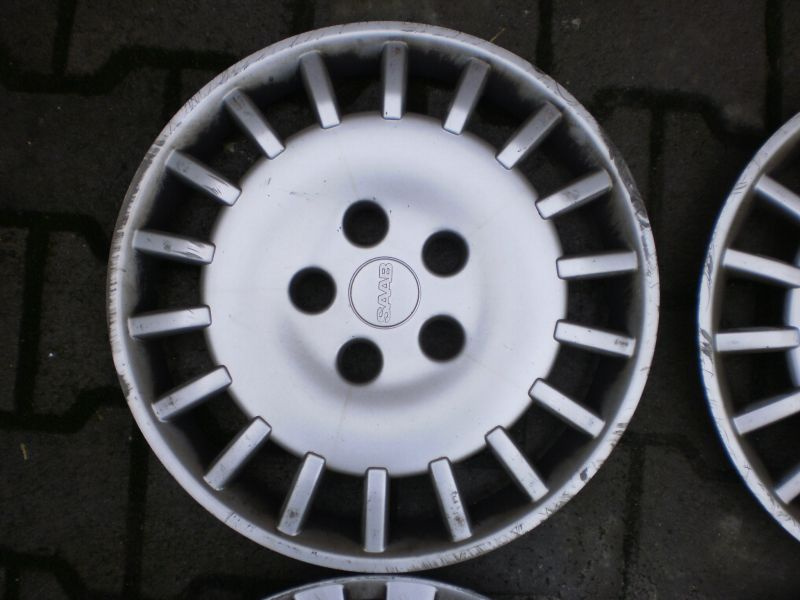 Puklice Saab Opel 5x110 R15 4ks - 4
