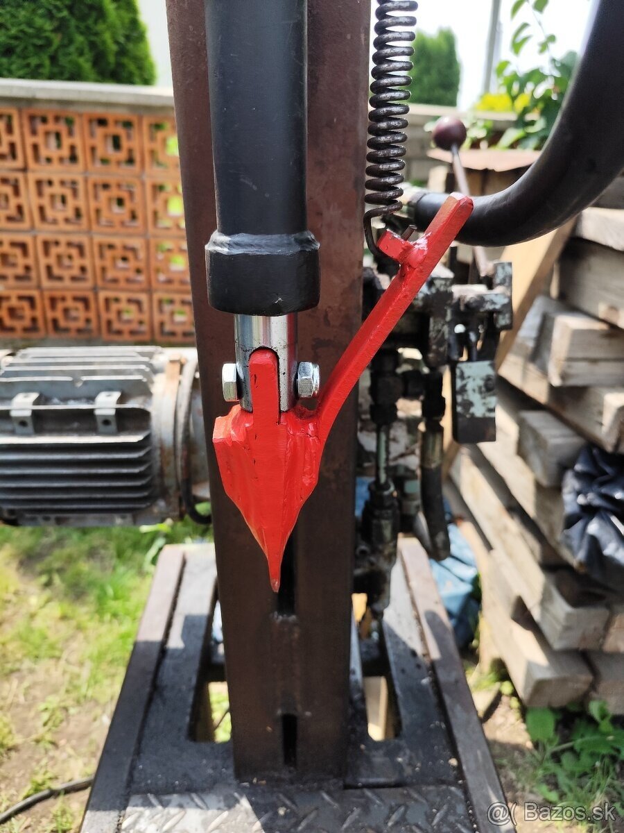 Predám stiepačku na drevo - 4