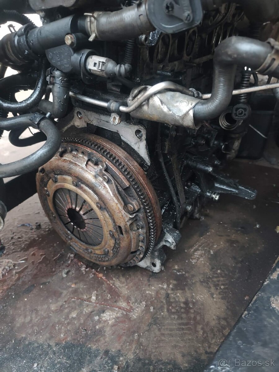 Vw sharan 2.0tdi BRT motor - 4