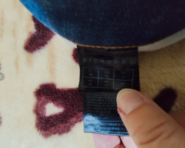 Panske riflové shortky John Richmond ako nove,vel.44 - 4