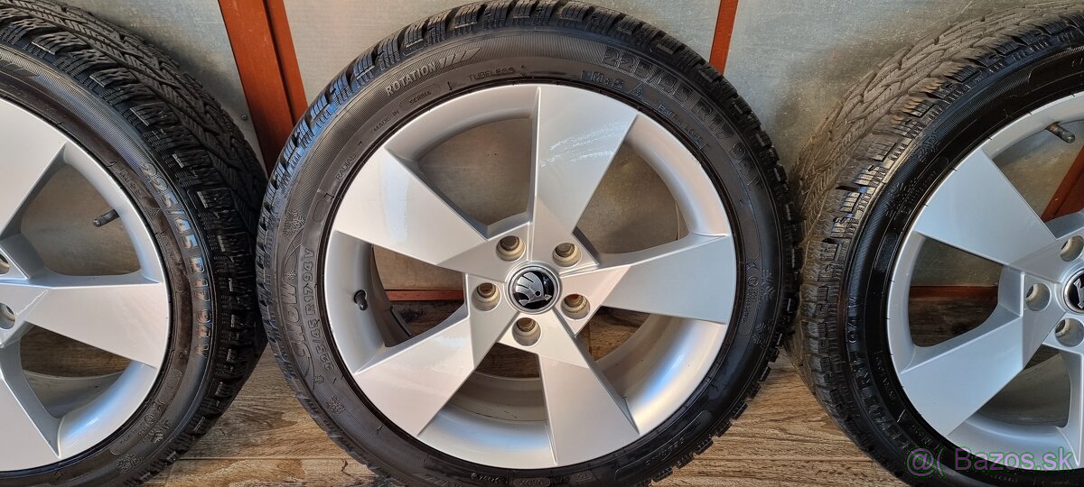 Predám zimné pneumatiky 225/45 r17na elektronoch Skoda Denom - 4