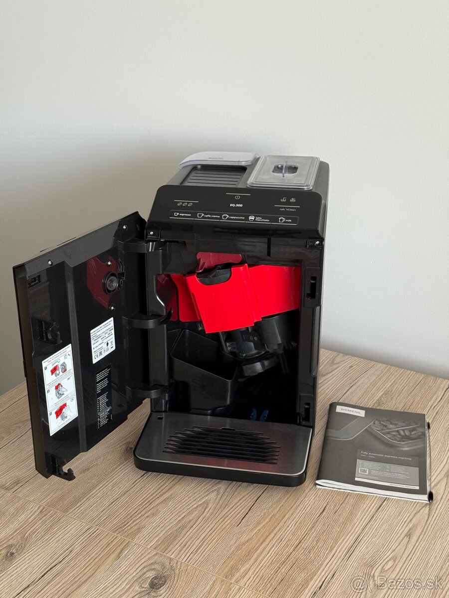 Automatický kávovar Siemens EQ300 - 4