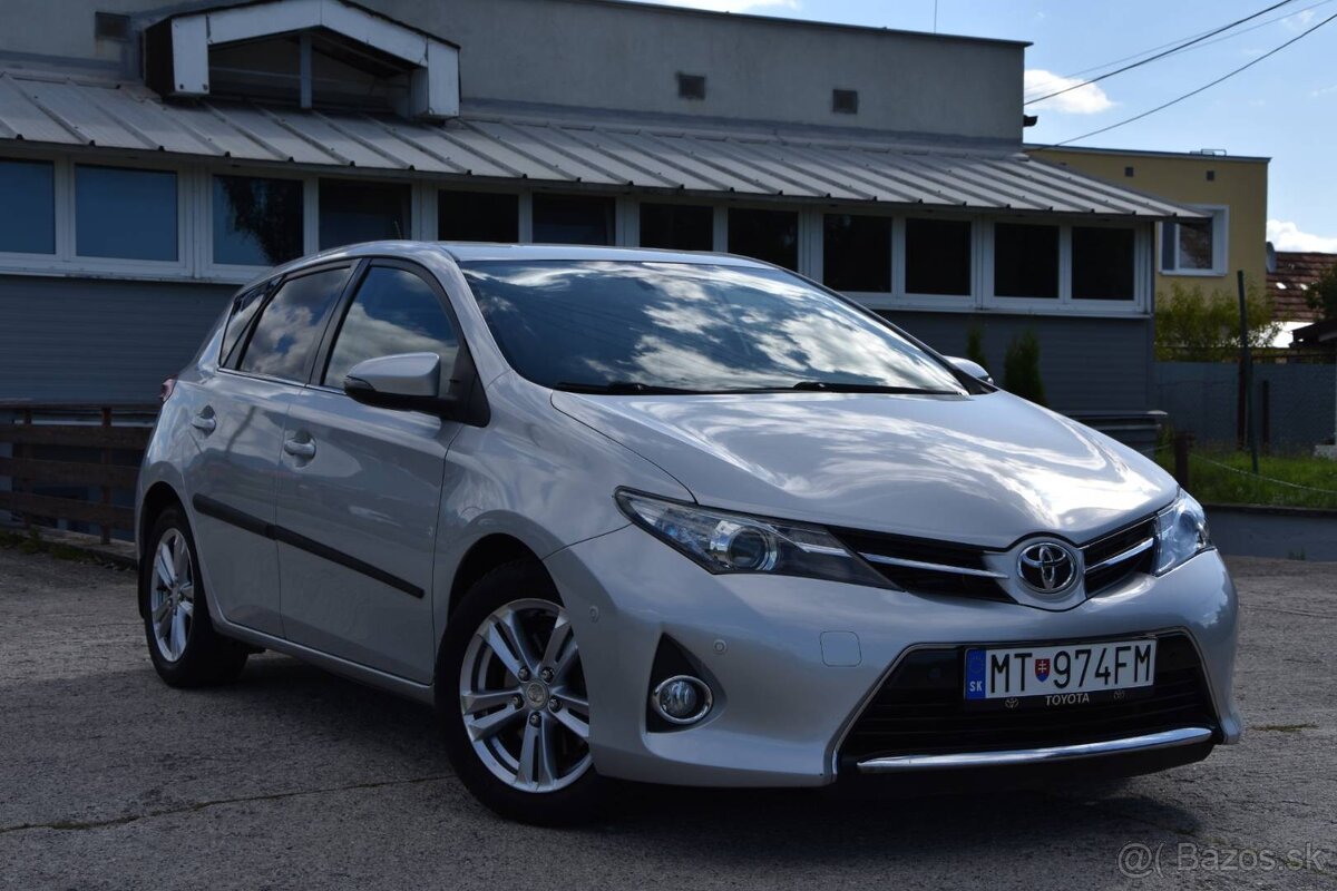Toyota Auris 2.0 l D-4D DPF Active - 4