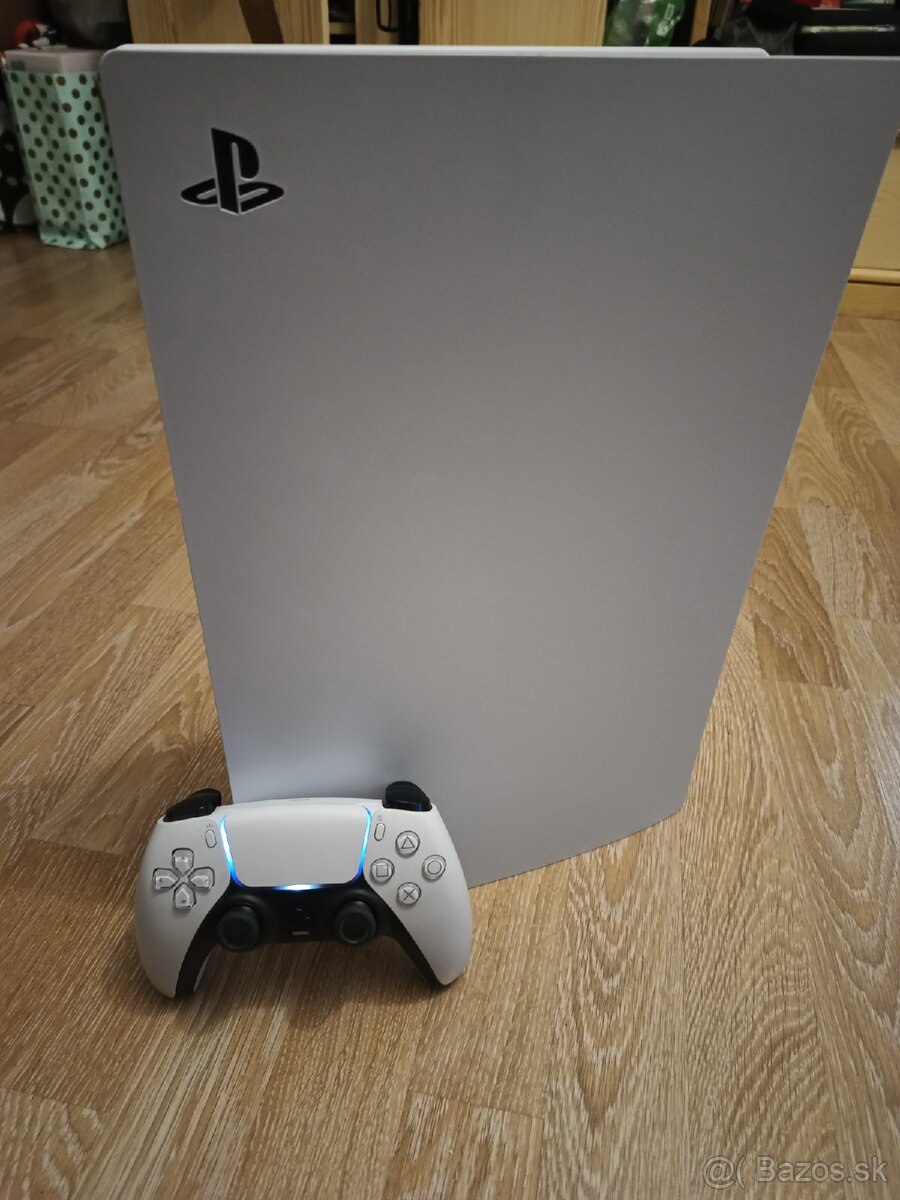 PlayStation 5 s mechanikou - 4