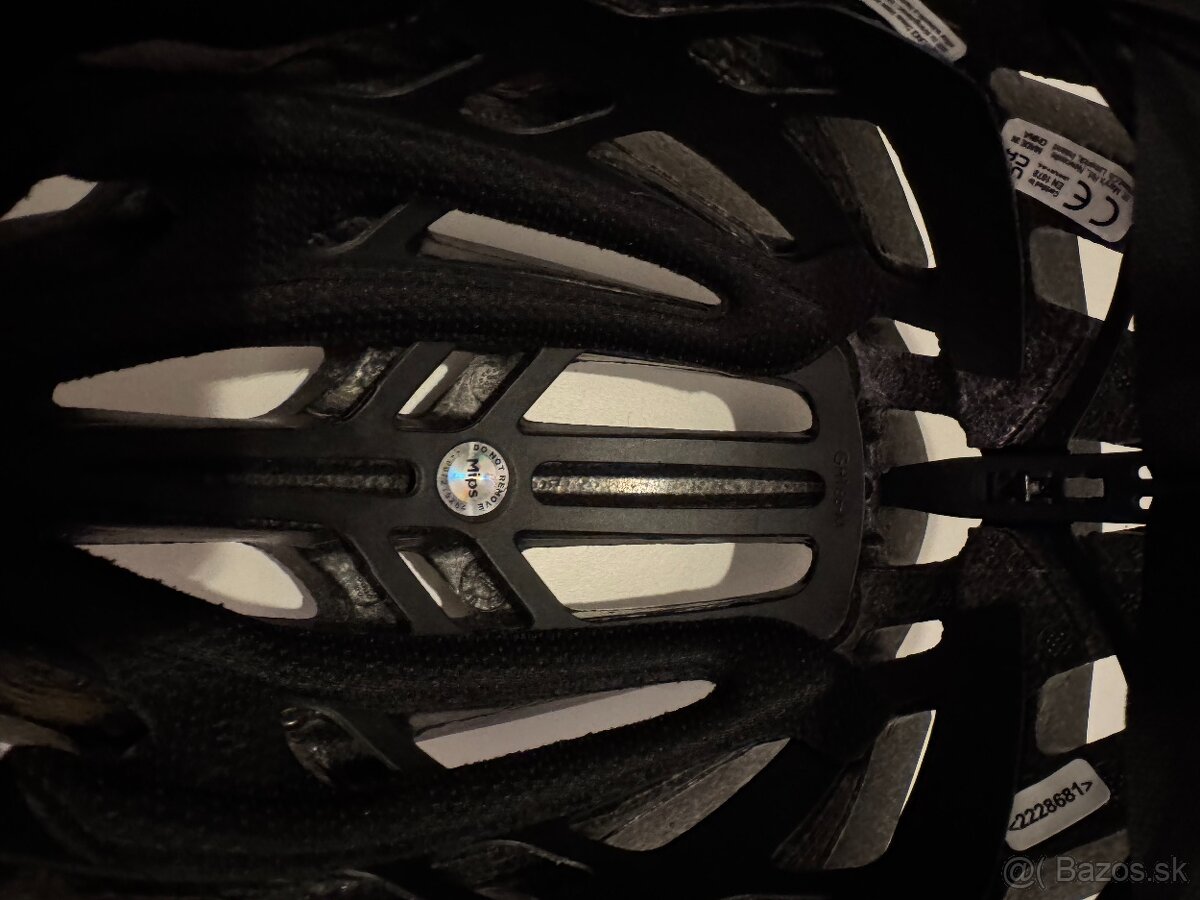 Cyklistická prilba - Giro AGILIS MIPS (M - 55 - 59cm) - 4