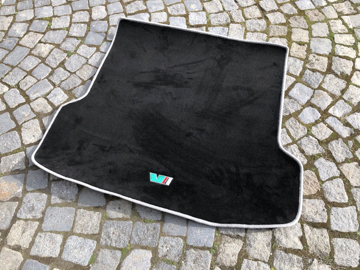 Škoda Octavia RS 1.gen - koberec kufru - 4