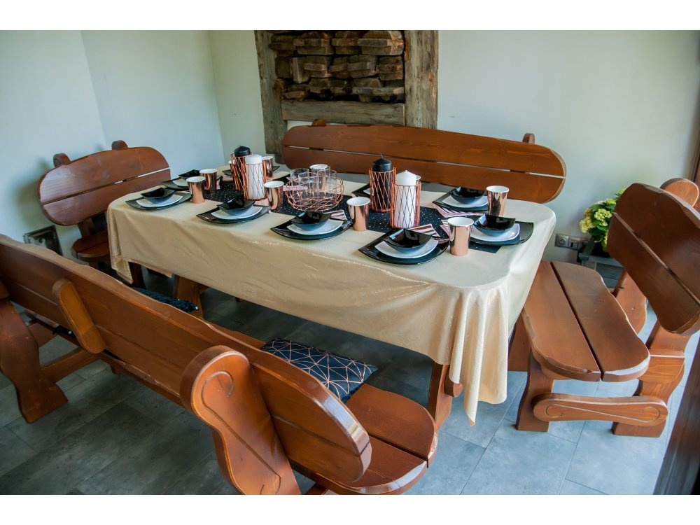 Drevene sedenie, Masív - 4