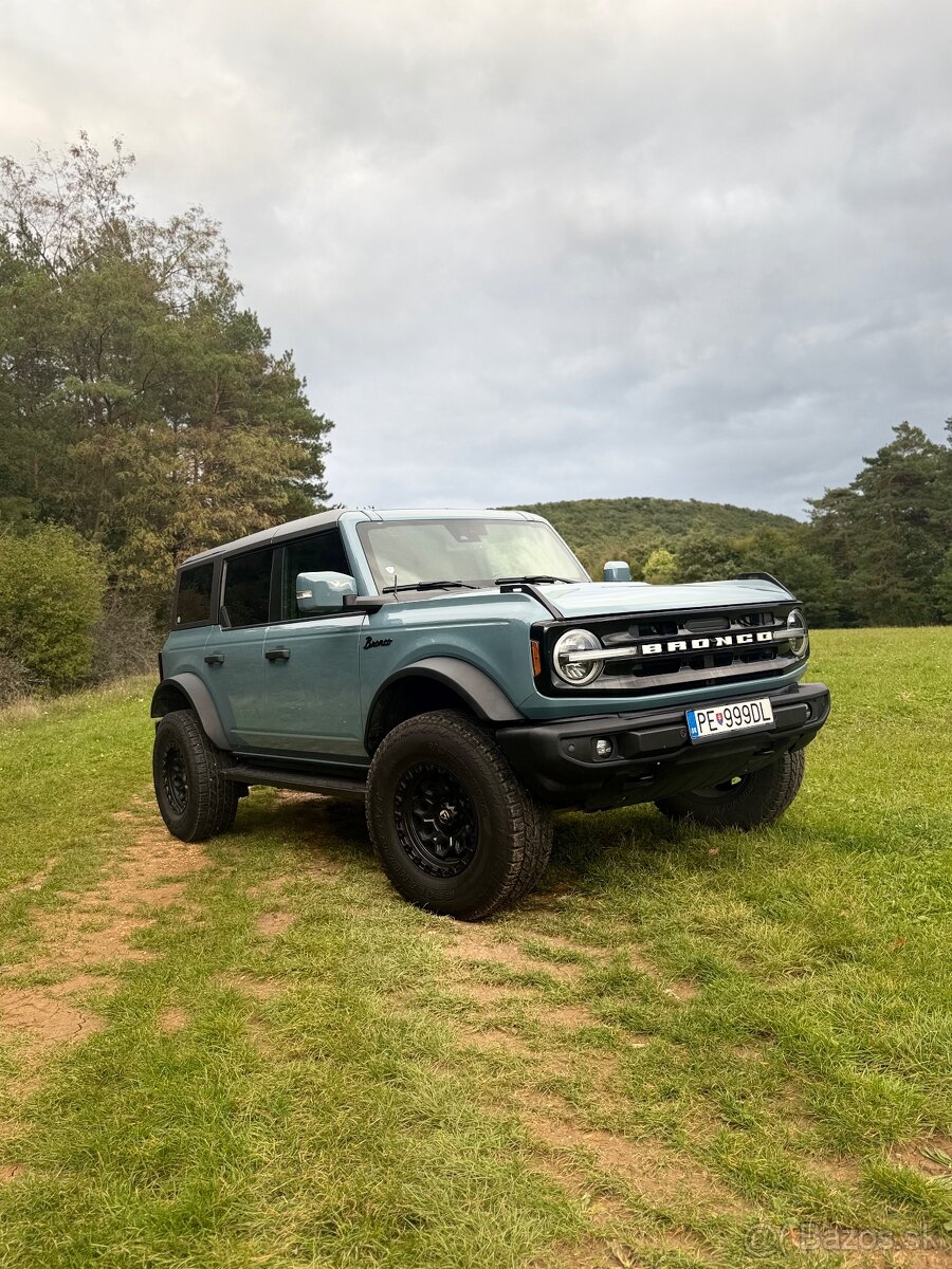 Ford Bronco 2.7 V6, 2023 – 38 000 km, top stav a výbava - 4