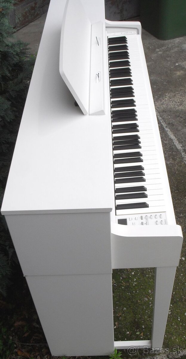 Digitální piano Yamaha Clavinova CLP 545 - 4