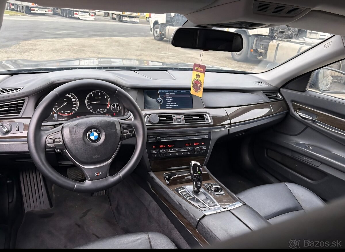🚗Predám BMW 7 f01 730d - 180kw - 4