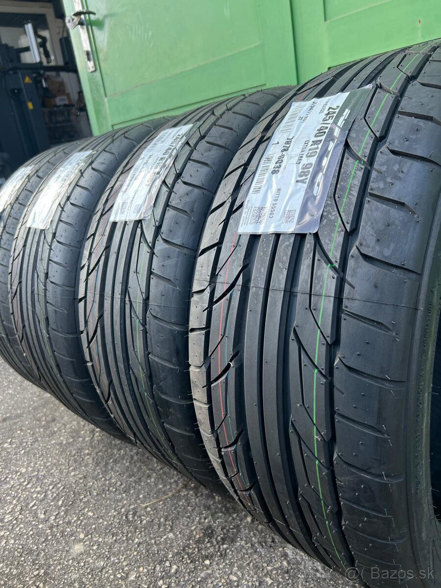 Letne pneumatiky nitto 245/40R19 - 4