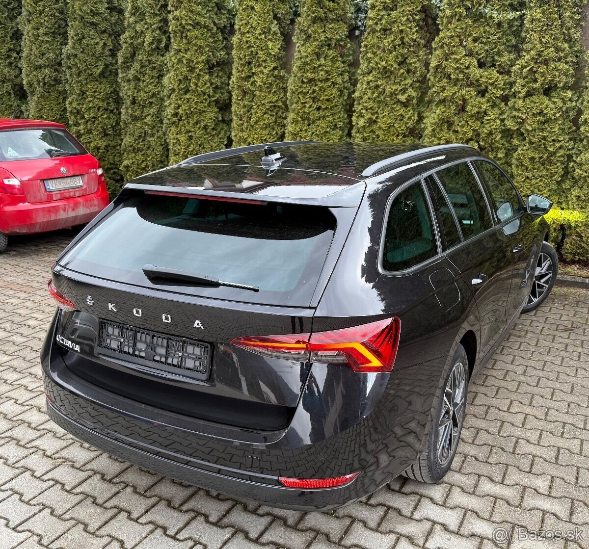 Škoda Octavia Combi 2.0 TDI SCR Style DSG - 4