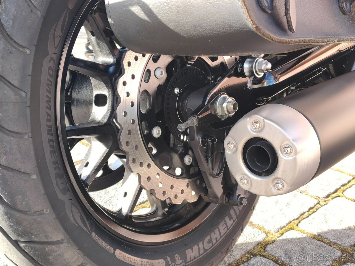 Yamaha XV 950 CR Bolt - 4