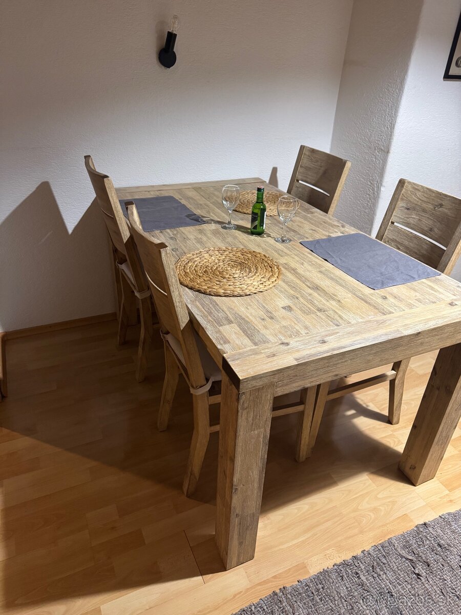 Jedalenaky stol a 4 stolicky - 4