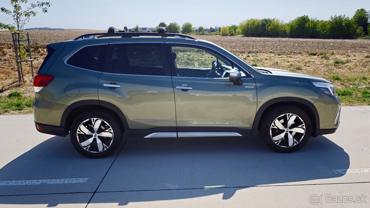 Predam SUBARU Forester 2.0i-S e-boxer mHEV Premium - 4