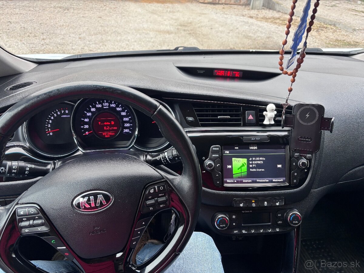 KIA Ceed 1.6GDI - 4