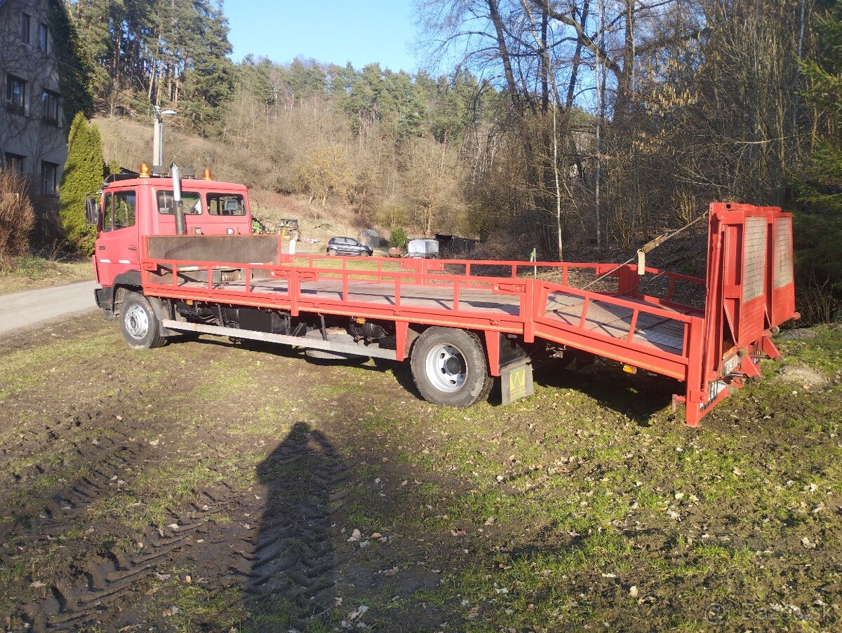 Odtahovy special Mercedes Benz - 4