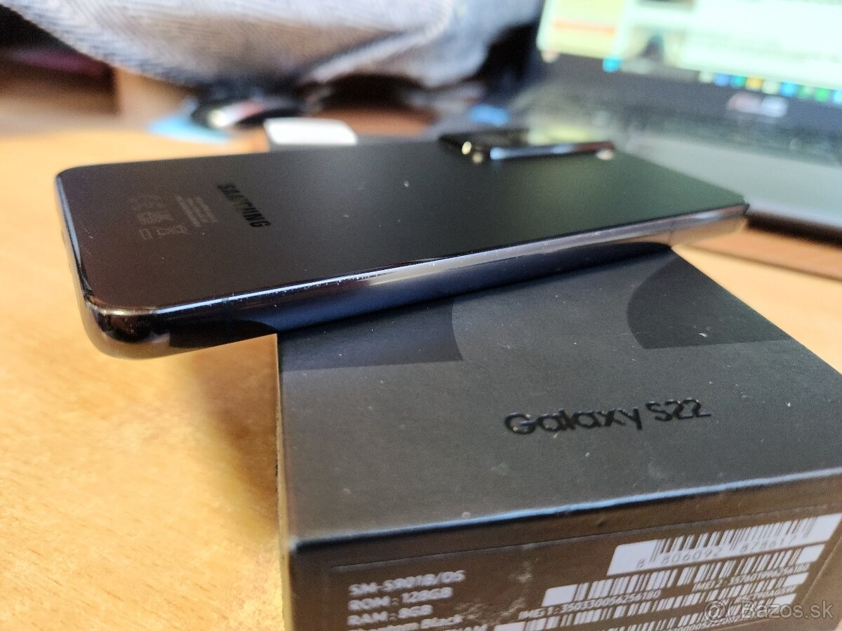 Samsung Galaxy S22 128GB - 4