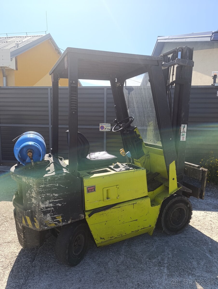 Jazdený VZV CLARK 2500kg 3300mm DUPLEX - 4