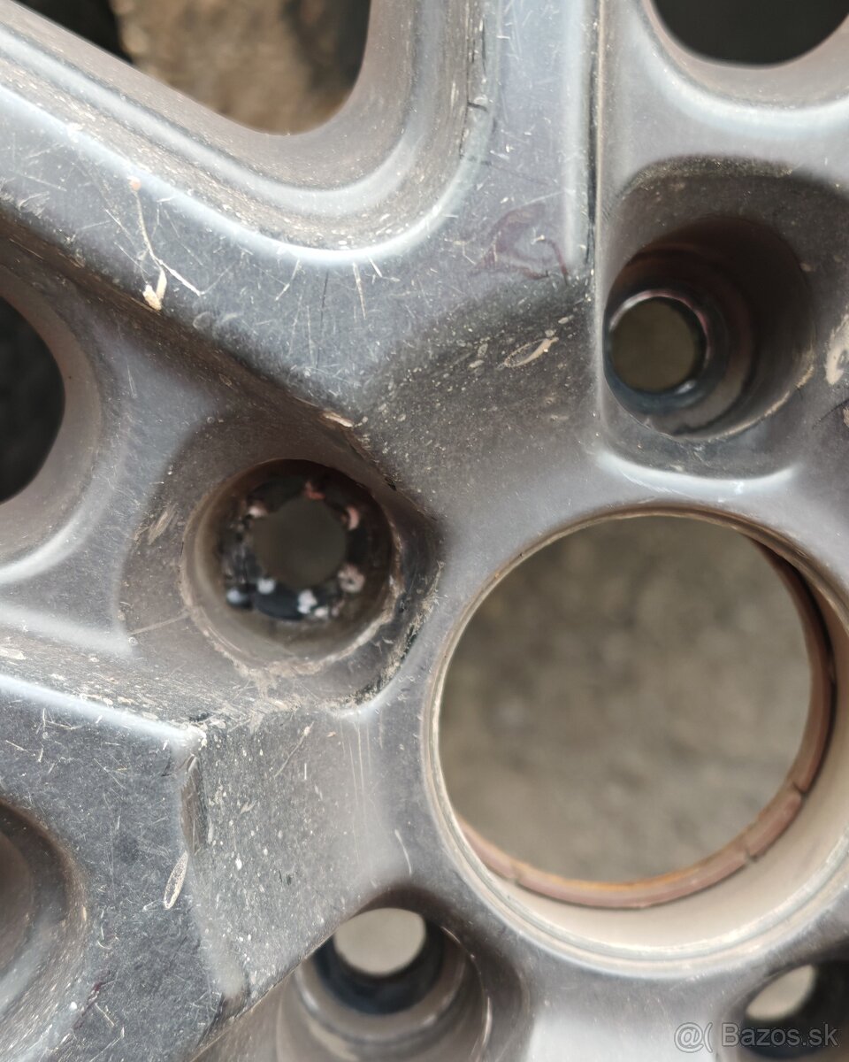 ANZIO SPLIT 8x18 5x114,3 ET35 racing black - 4