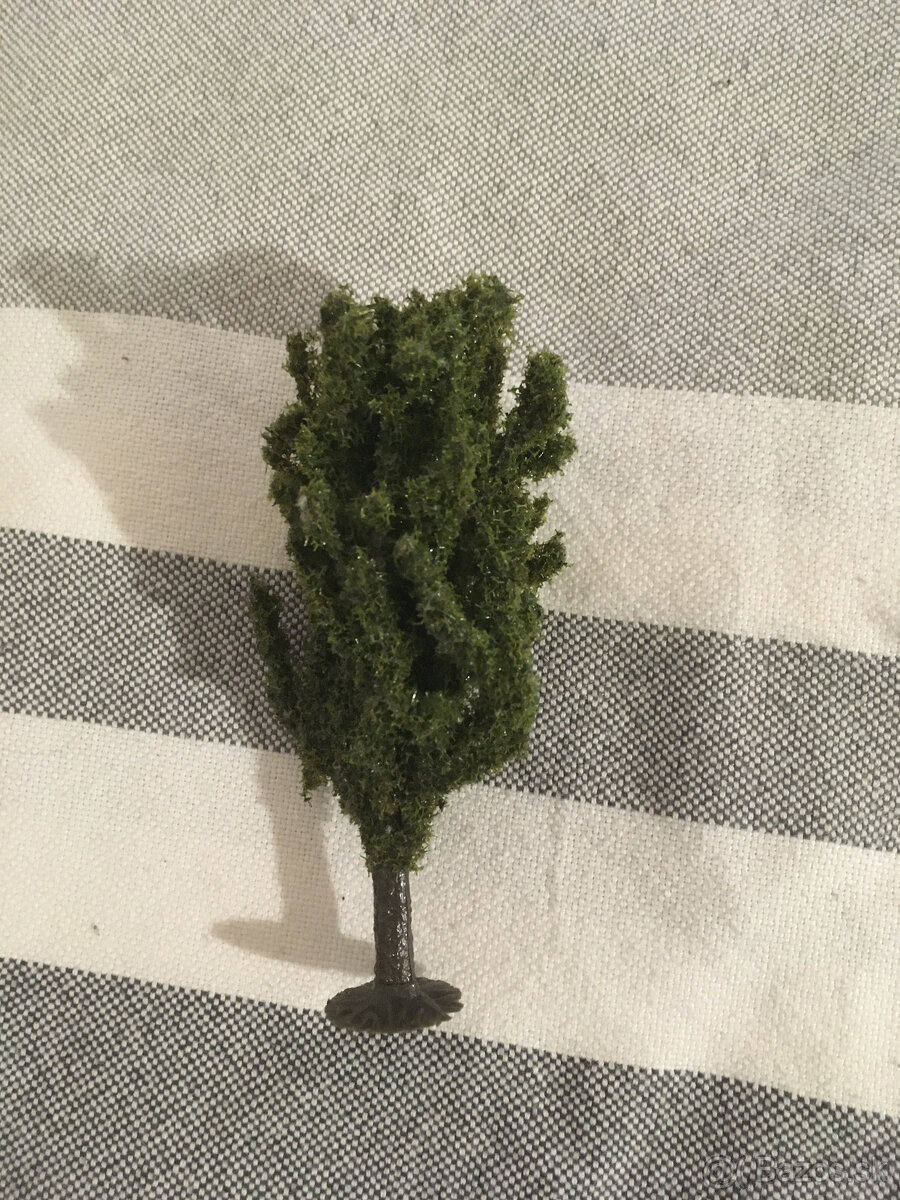 Modelová železnica H0 - stromčeky - 4