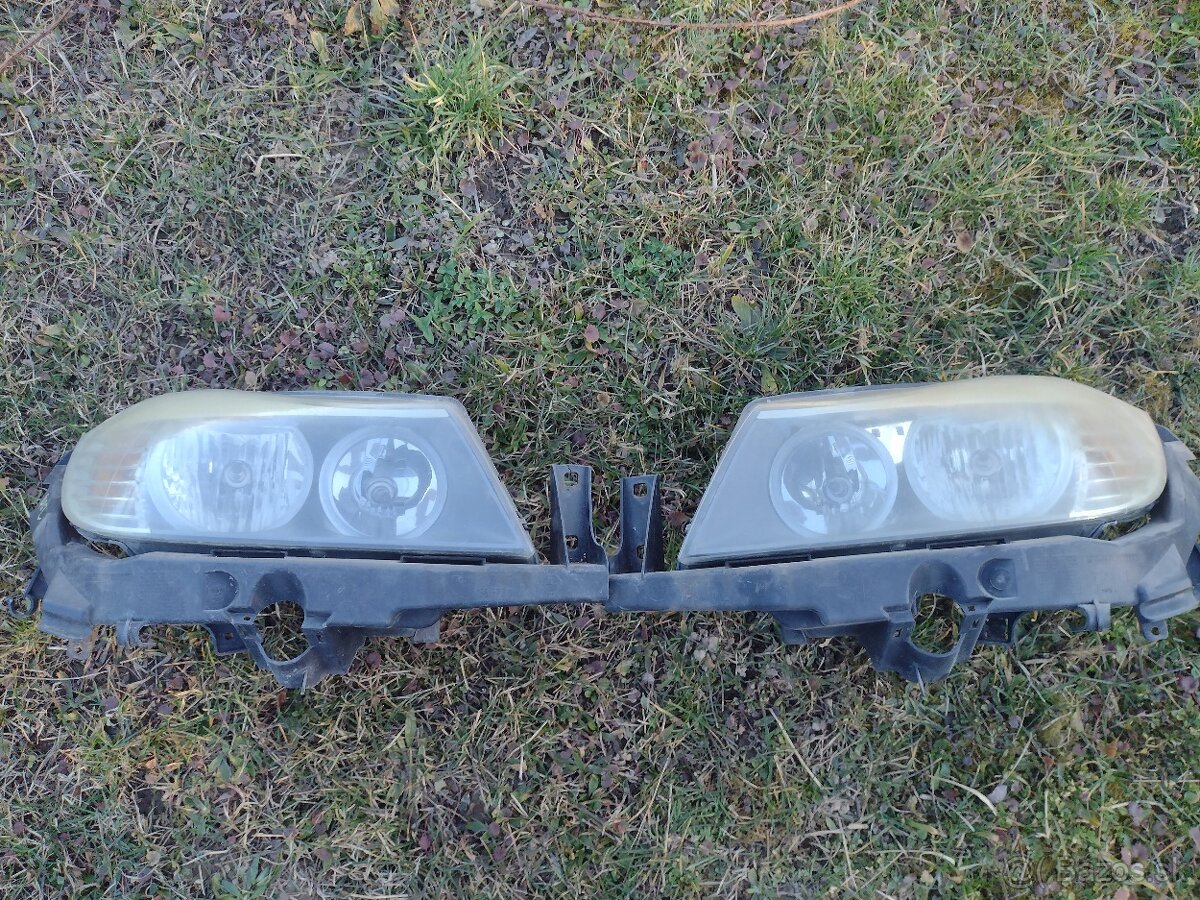 Predné svetlá BMW e90 - 4