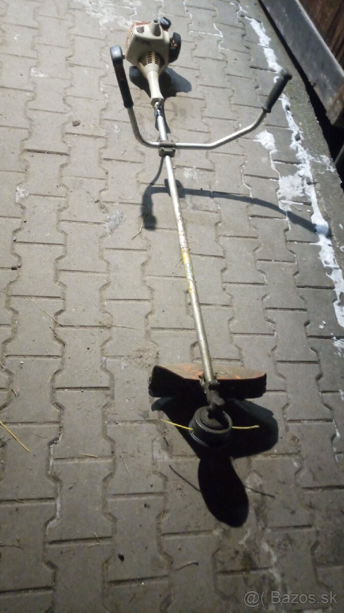 Predám krovinorez Stihl FS55 - 4