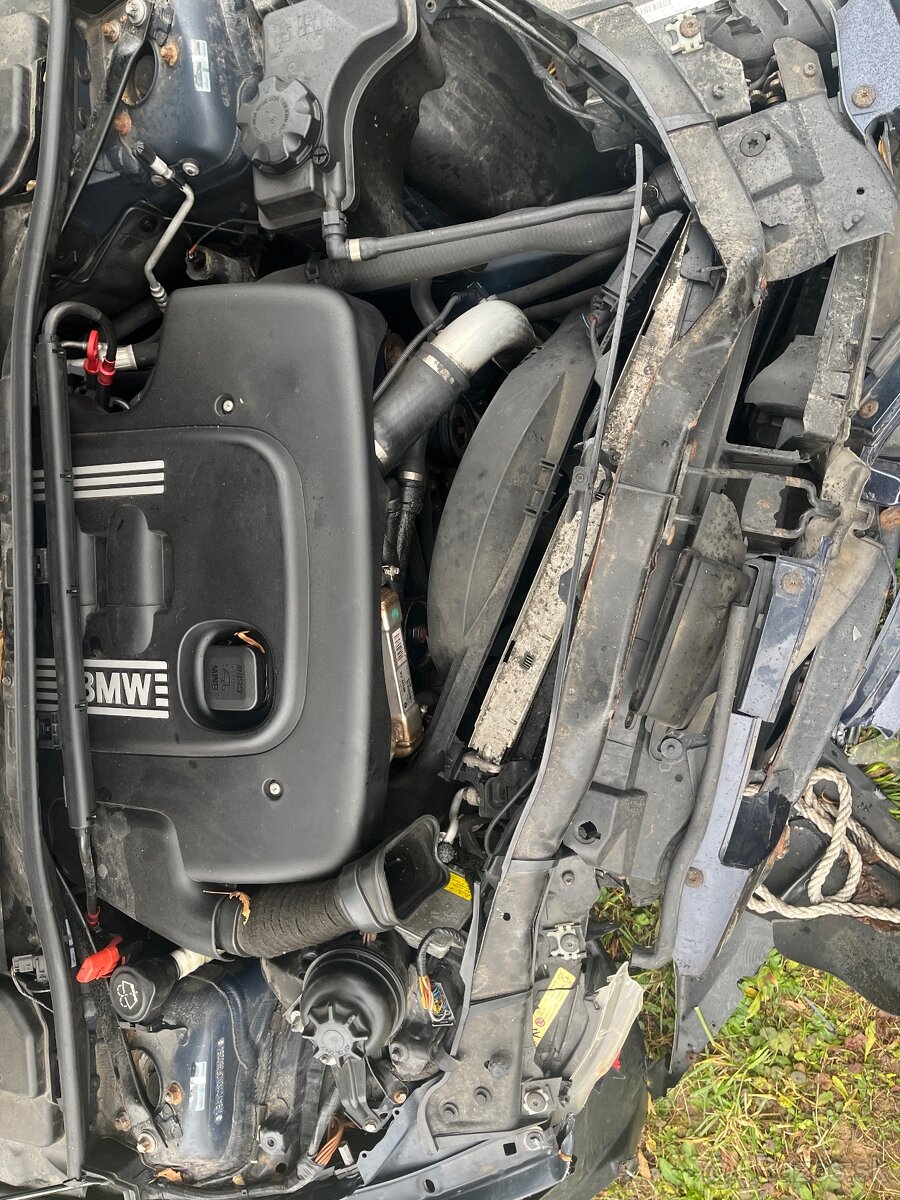 BMW e90 318d rozpredám - 4