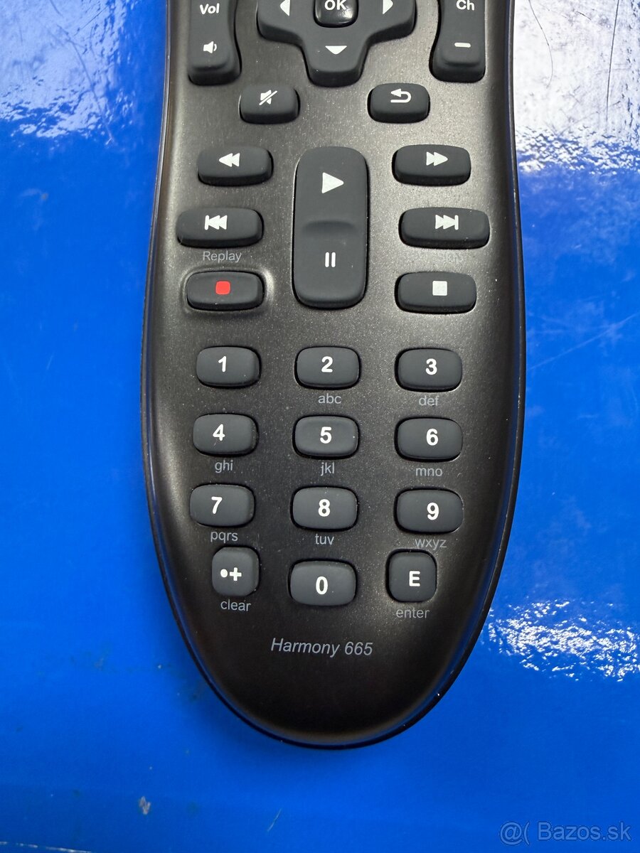 Logitech harmony 665 - 4