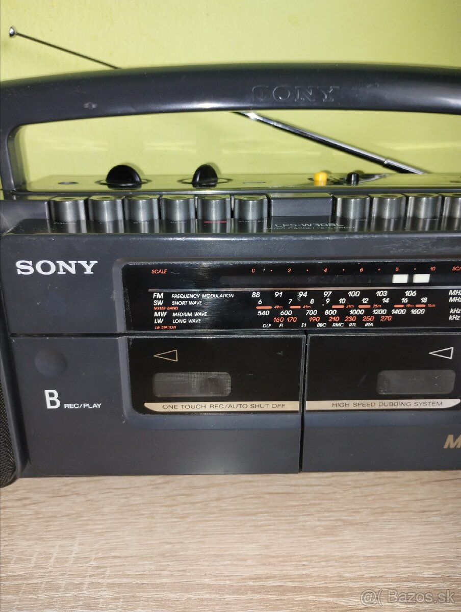 Rádio magnetofon SONY - 4