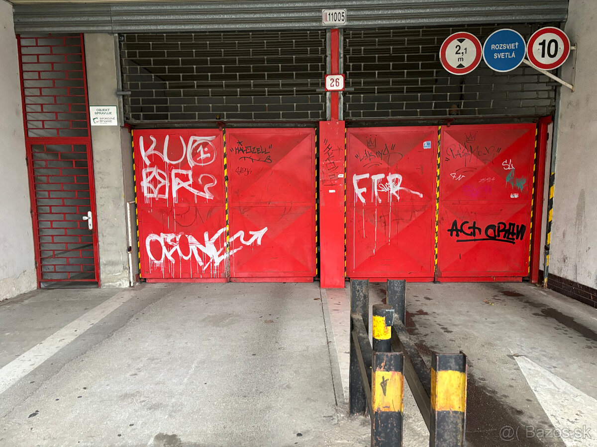 Garáž v garážovom dome - 4