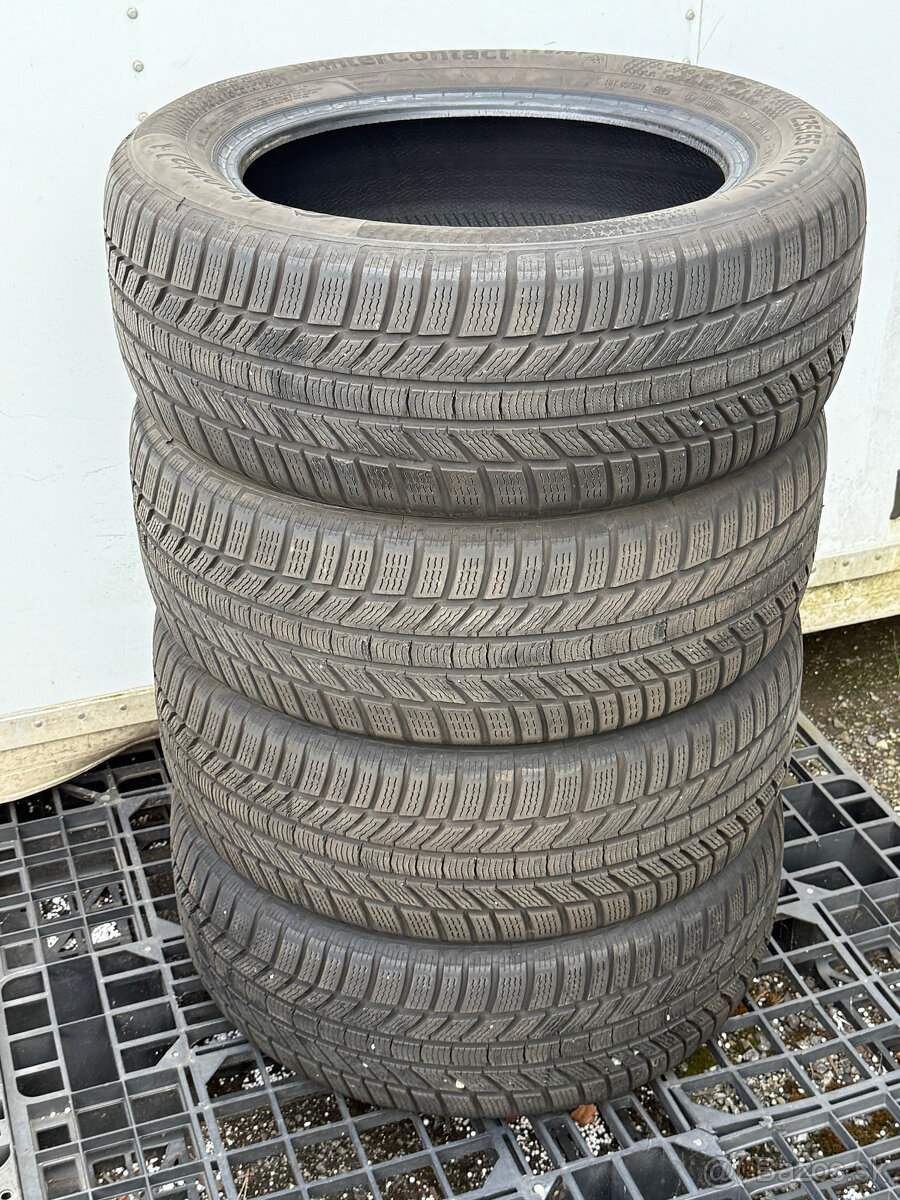 PREDÁM 4kusy zimné pneumatiky CONTINENTAL 235/55 R17 103V XL - 4