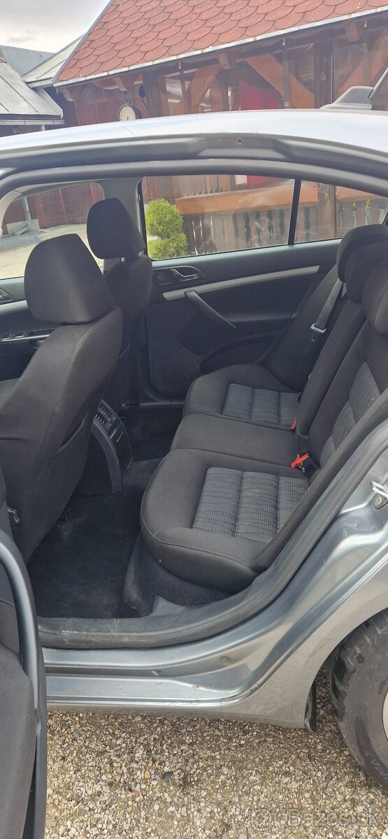 Škoda Octavia 2 2.0 TDi CR 103kw /M6 - 4