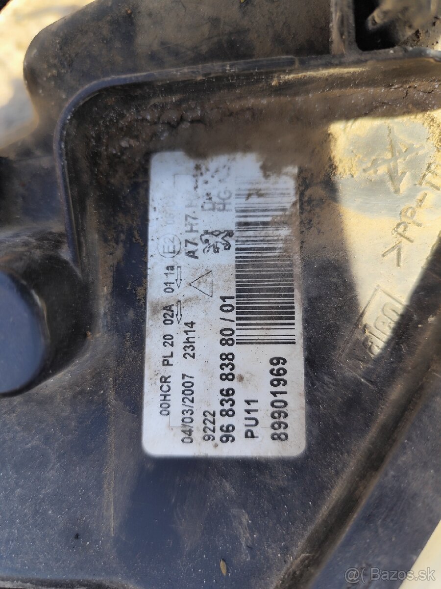 Svetlo Pravé Peugeot 207 - 4