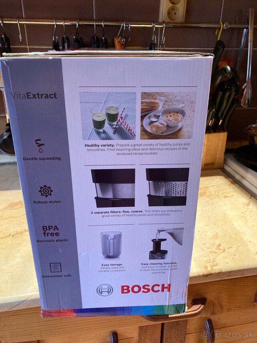 Pomalý odšťavovač Bosch VitaExtract - 4