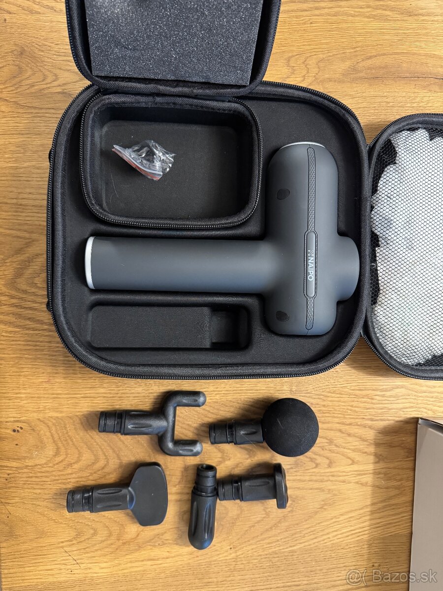 Masážna pištol NAIPO - 4