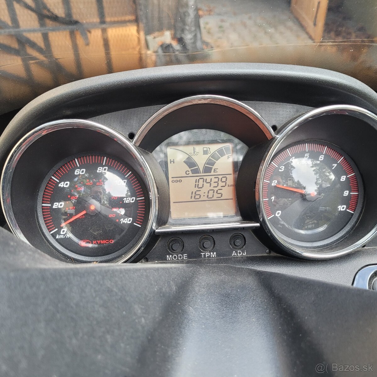 Predam MAXI skuter KYMCO Downtown 125i - 4