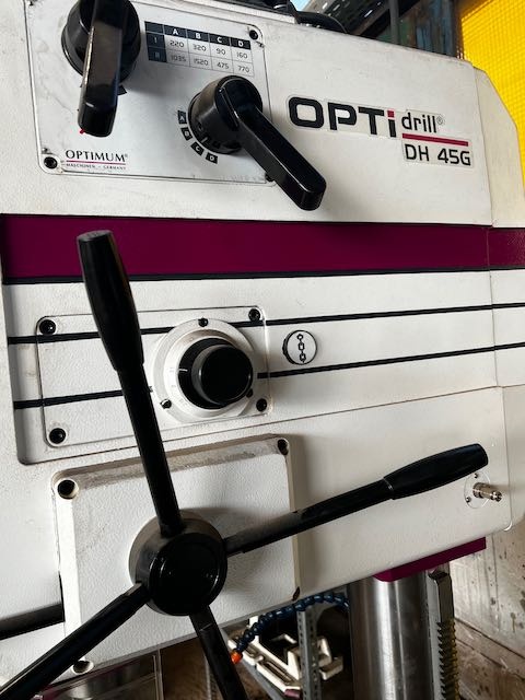 Predáme stľpovú vrtačku - 4