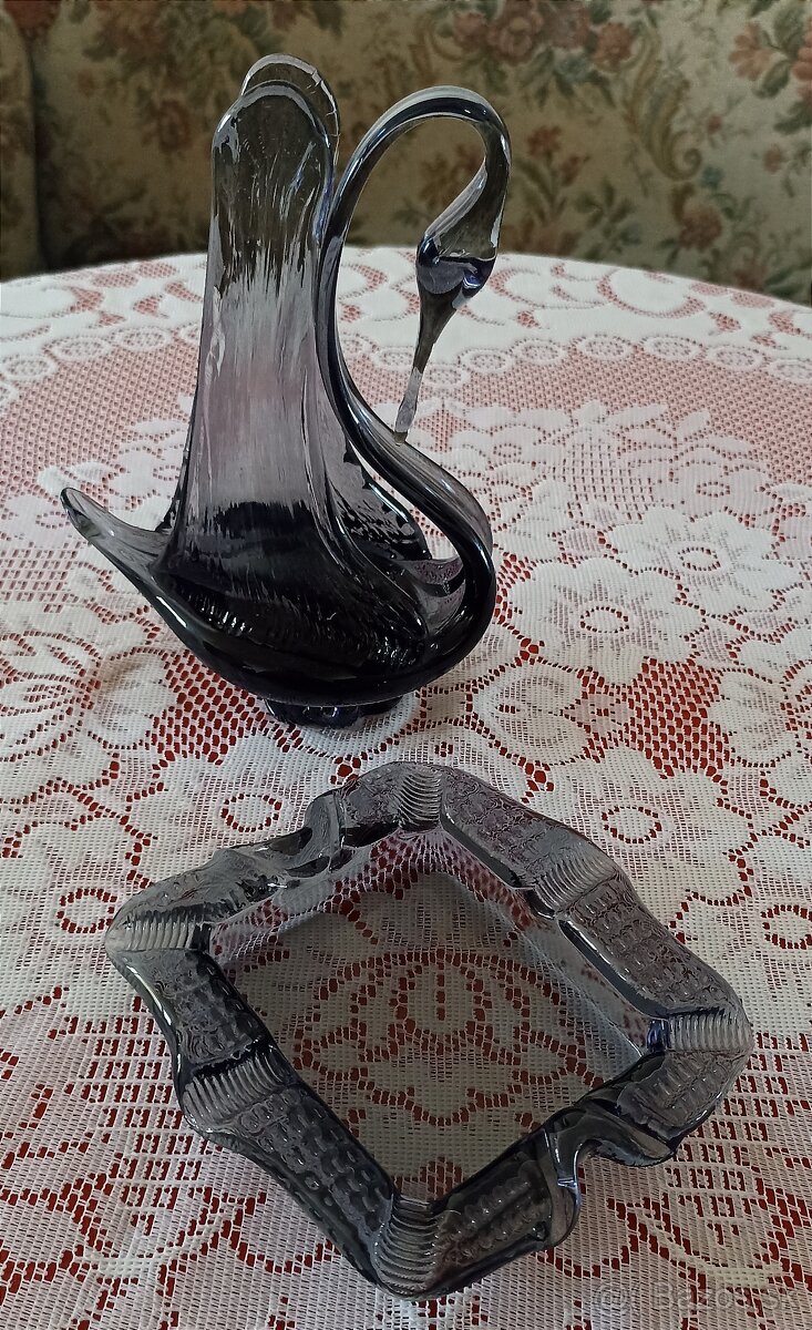 Skleneny labut + popolnik - 4
