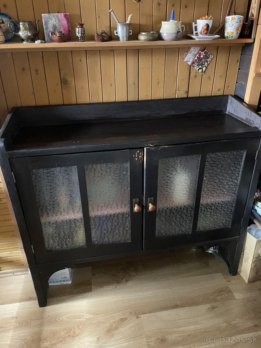 Historická 50-ročná komoda - 4