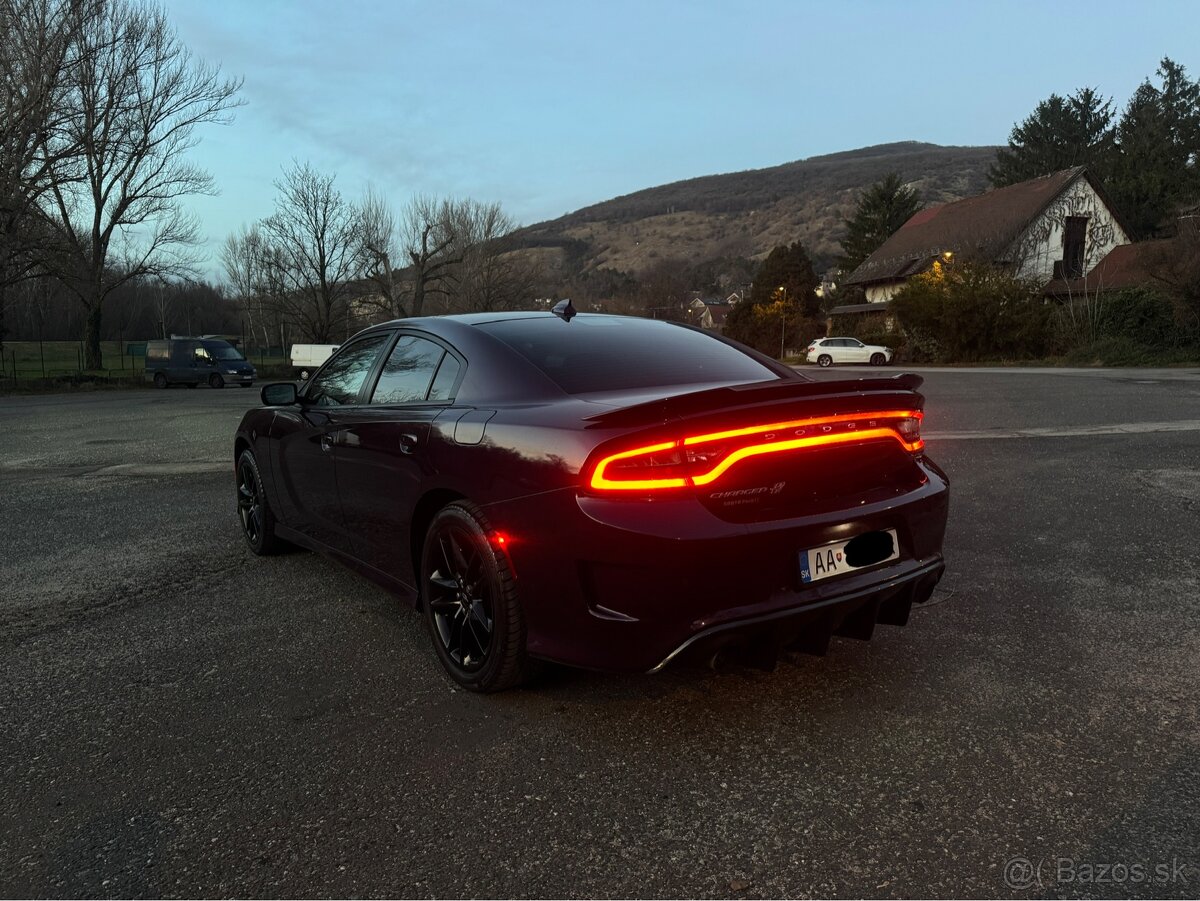 Dodge Charger 2022 - 4