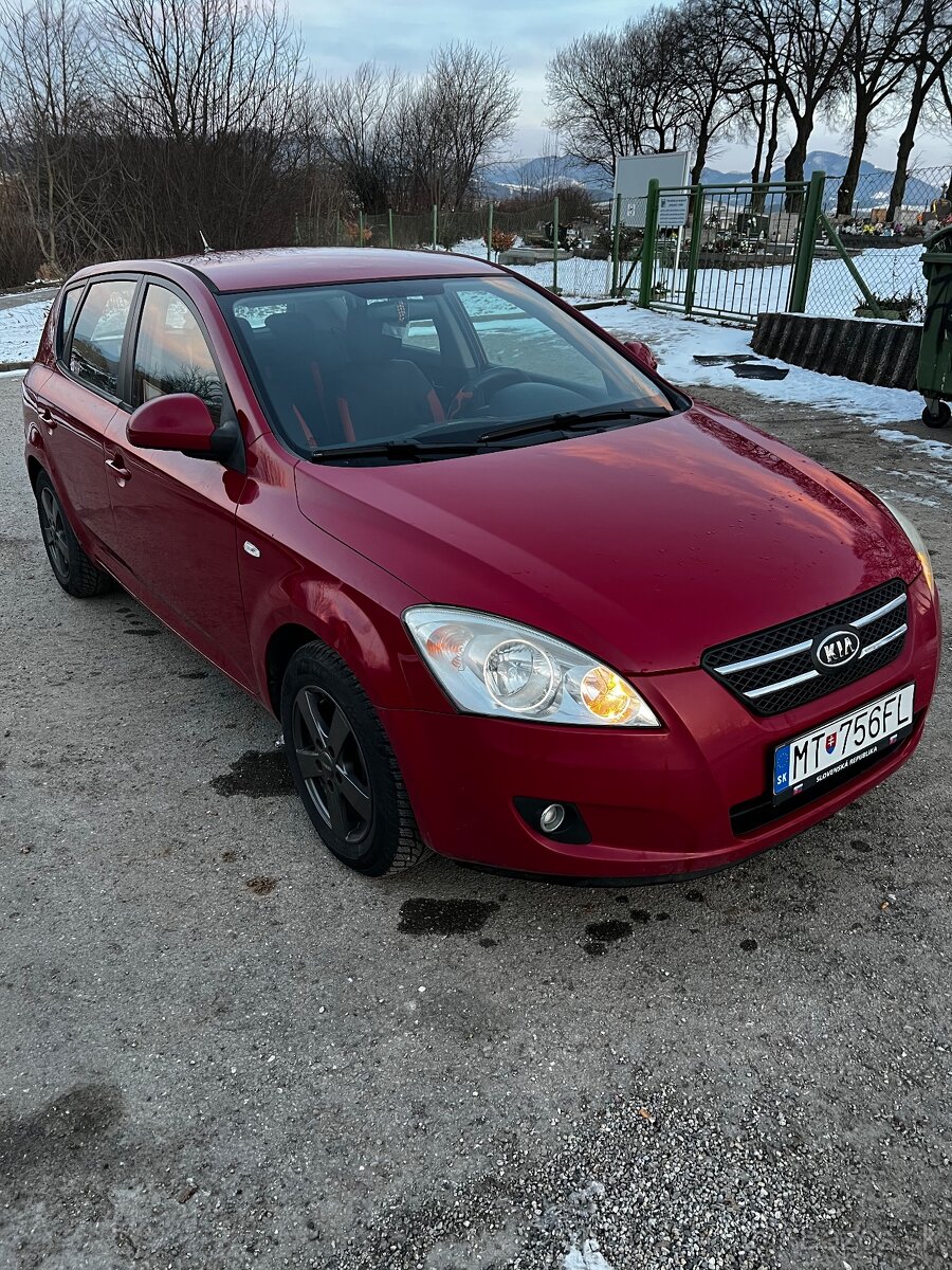 KIA ceed - 4