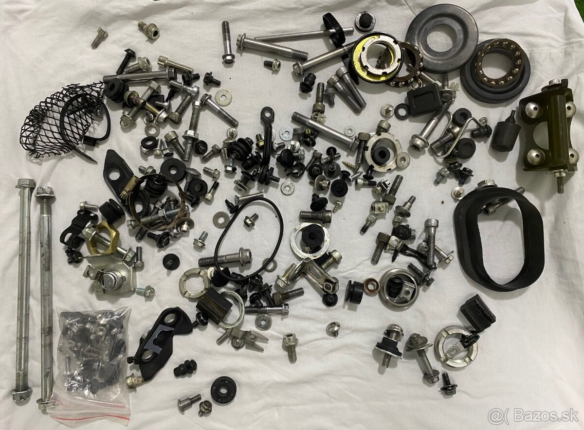 Suzuki GSXR1000 K7/K8 - 4