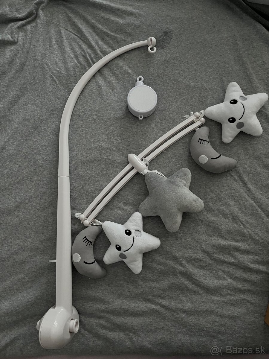 Kolotoč na postieľku - 4