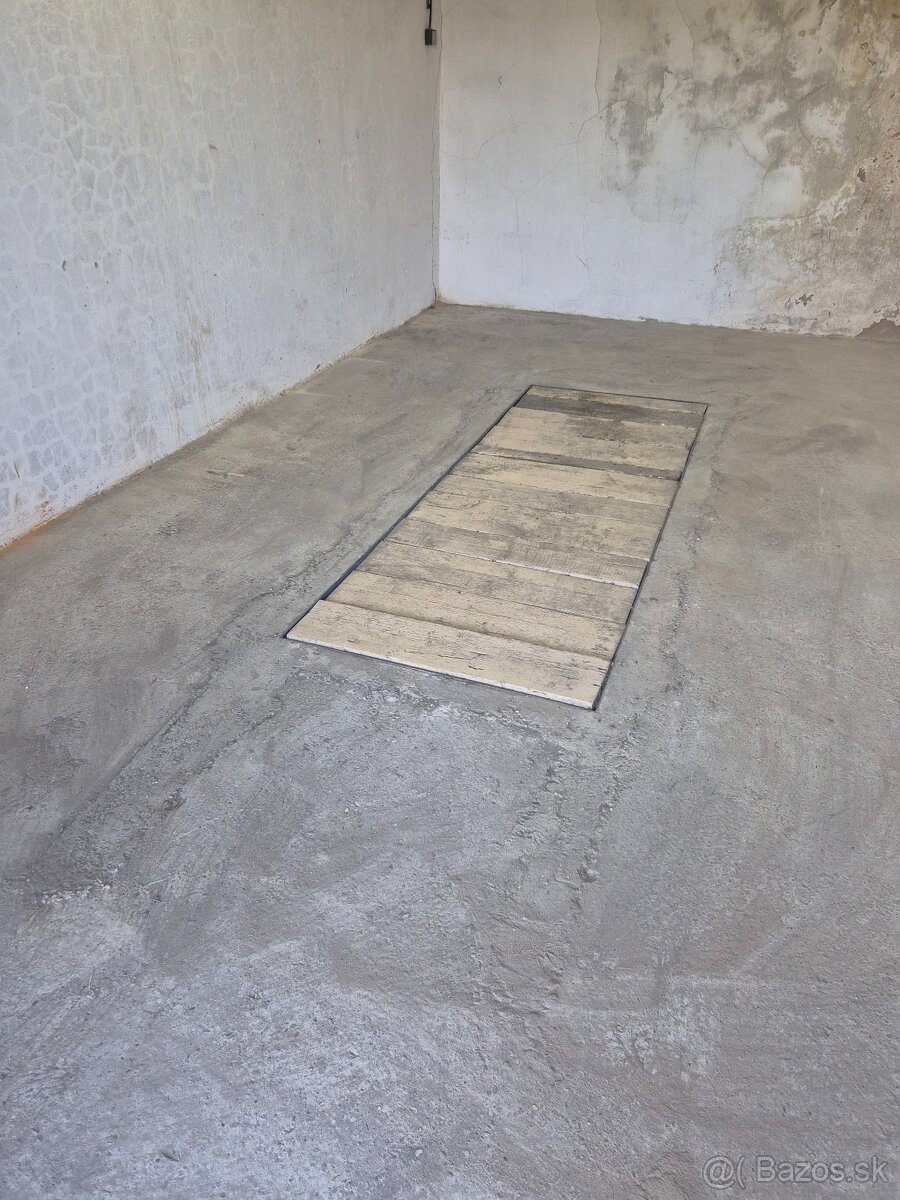 GARÁŽ NA UL.ODBORÁROV V KN. - 4