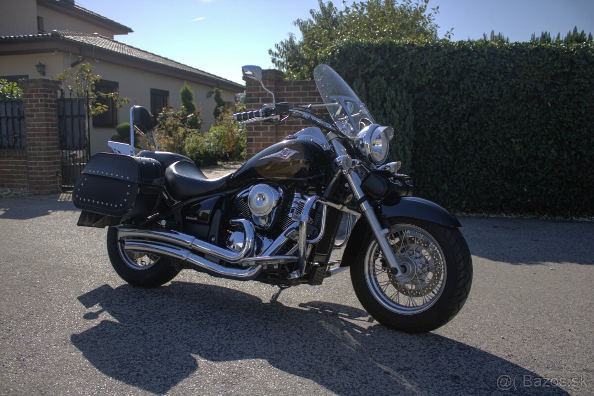 Kawasaki Vulcan VN 900 Classic - 4