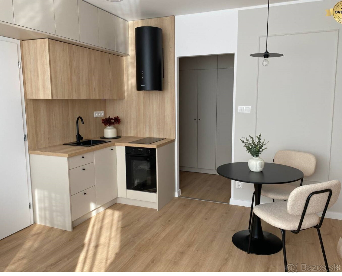 Iba u nás Na prenájom 2i nový dizajnový byt , loggia, voľný - 4