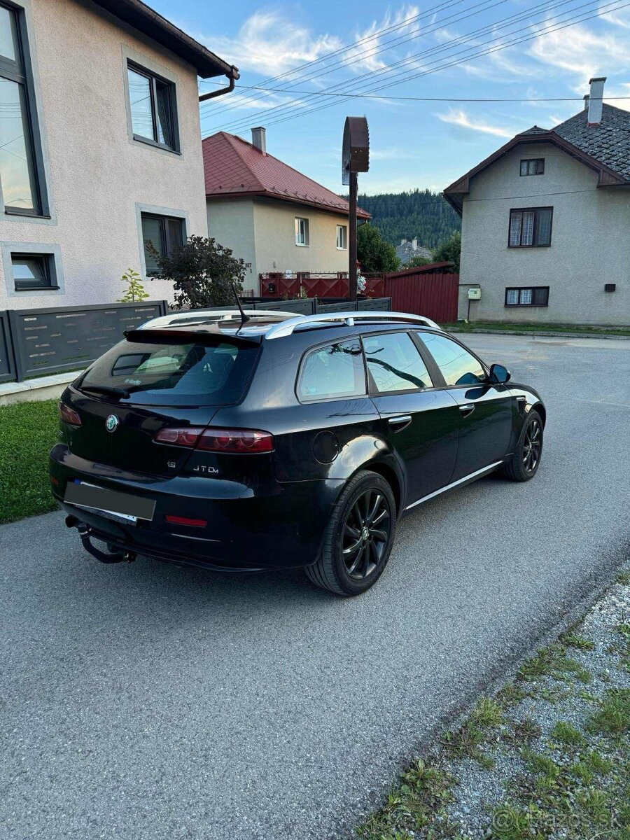 Alfa Romeo 159 Sportwagon 2,0 JTD 125KW RV2012 - 4