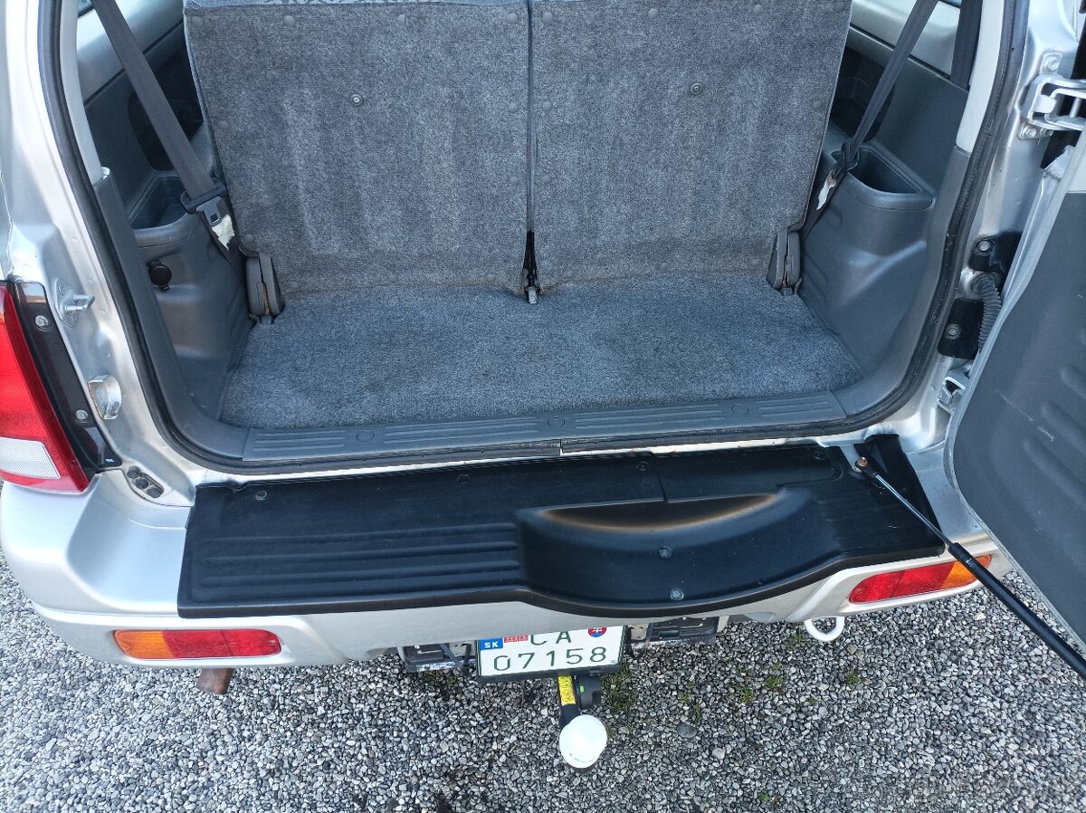 Suzuki Grand Vitara 1.6 4x4 benzín - 4